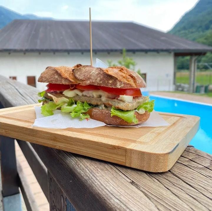 cibo che puoi trovare alla piscina cantoira